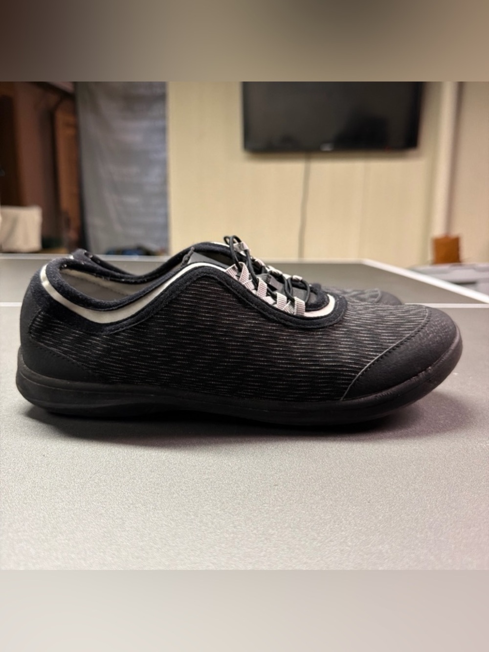 Clarks Cloudsteppers Dowling Pearl Women’s Size 8.5 Black Slip-On Sneakers - Picture 5 of 9